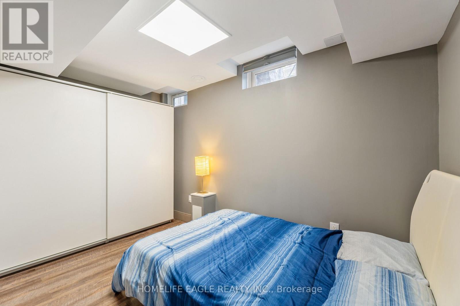 184 Knapton Drive, Newmarket, Ontario  L3X 3B5 - Photo 19 - N12523434