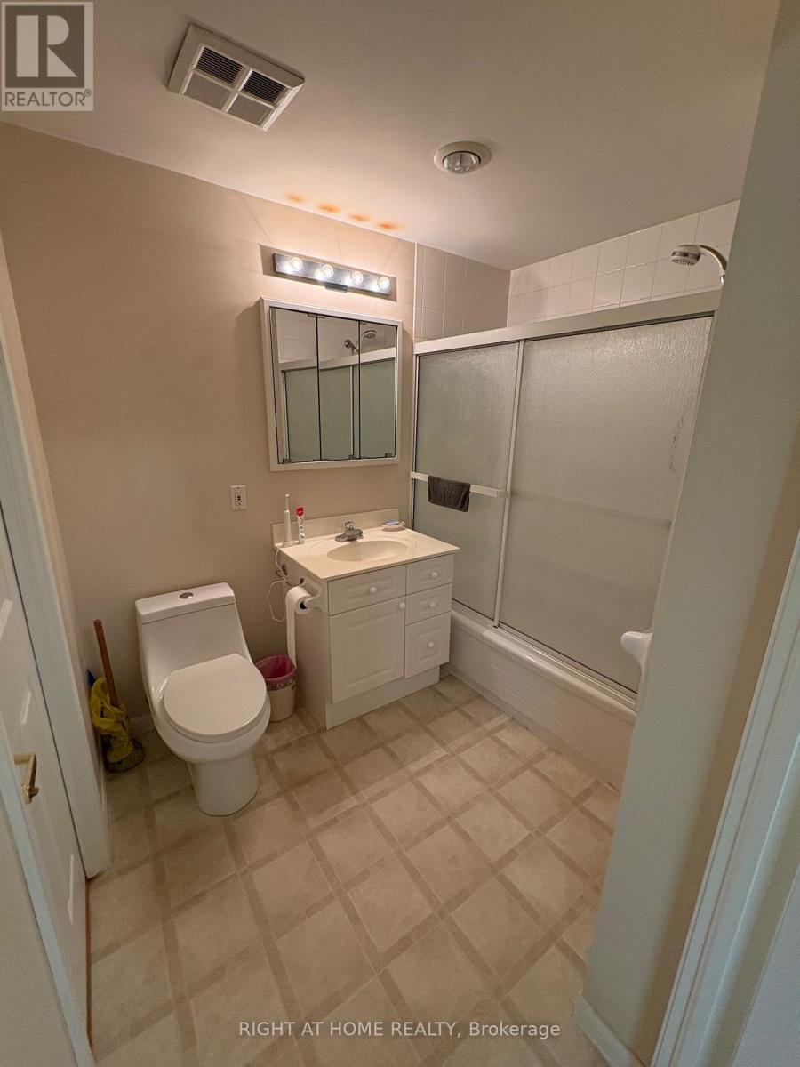 303 - 94 Dean Avenue, Barrie, Ontario  L4N 0M3 - Photo 31 - S12523446