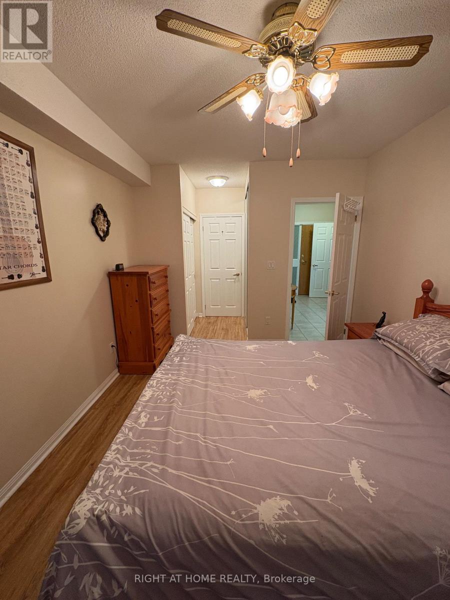 303 - 94 Dean Avenue, Barrie, Ontario  L4N 0M3 - Photo 33 - S12523446