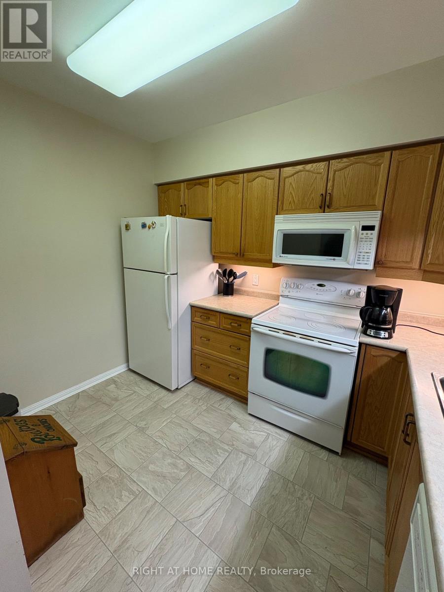 303 - 94 Dean Avenue, Barrie, Ontario  L4N 0M3 - Photo 35 - S12523446