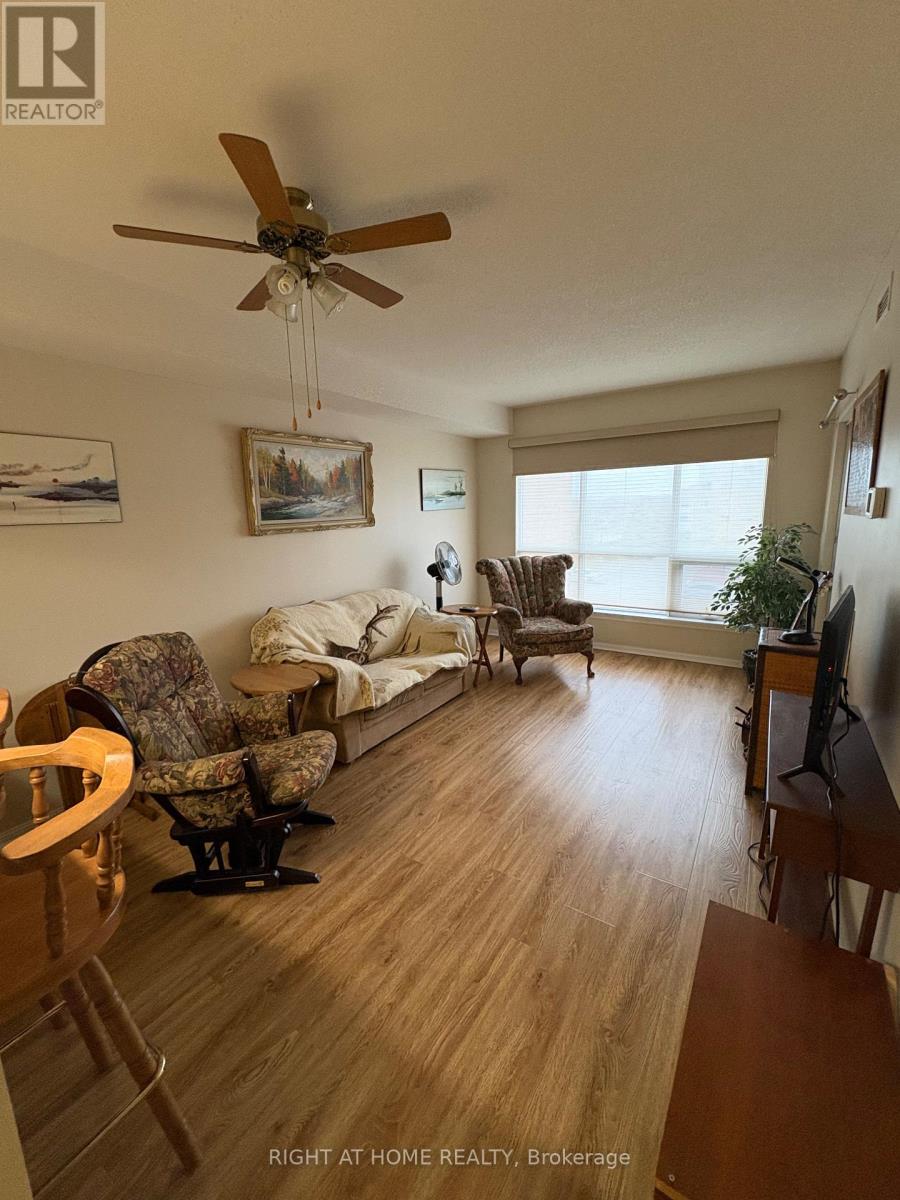 303 - 94 Dean Avenue, Barrie, Ontario  L4N 0M3 - Photo 37 - S12523446