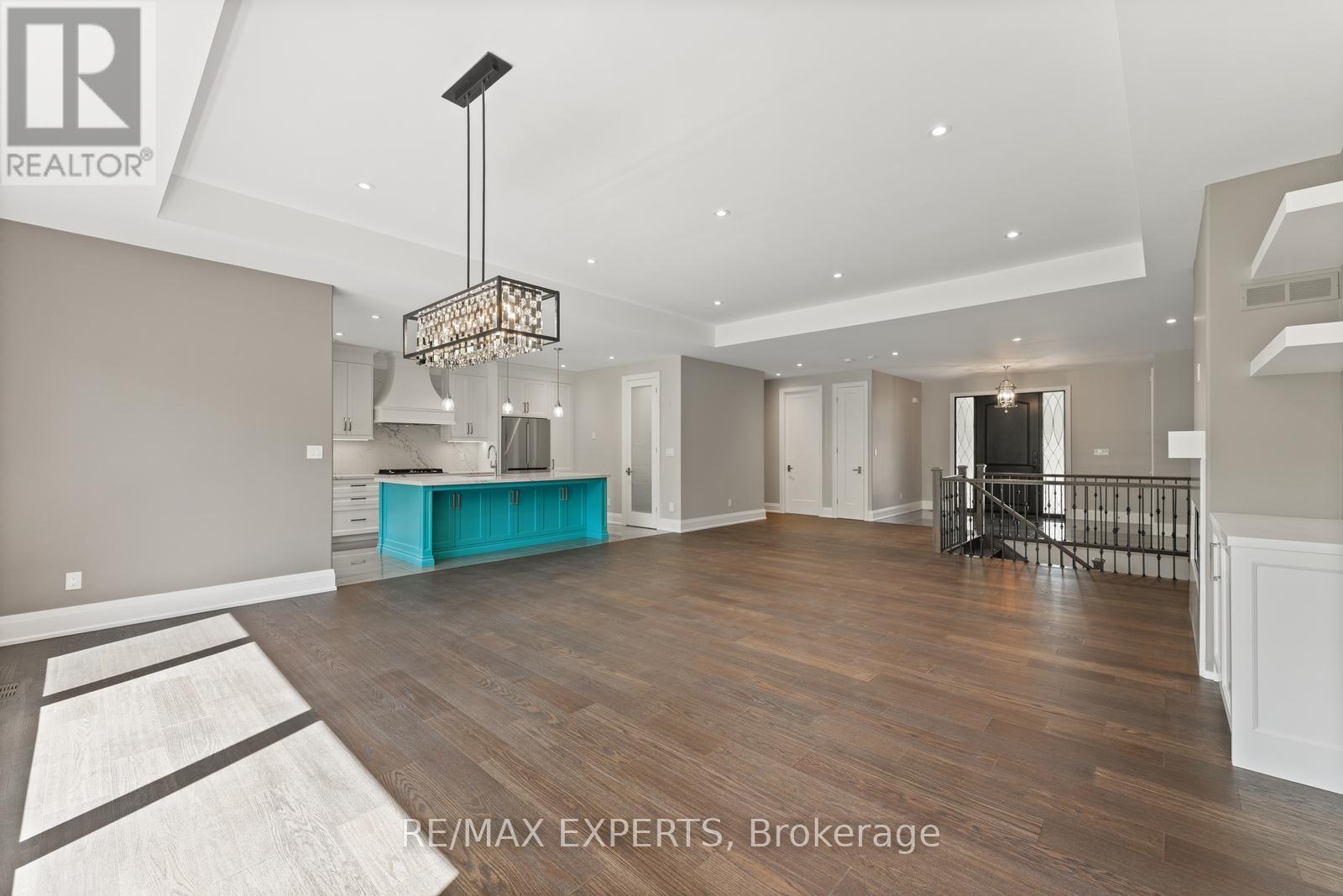 211 Pine Avenue, Caledon, Ontario  L7E 3S7 - Photo 11 - W12506994