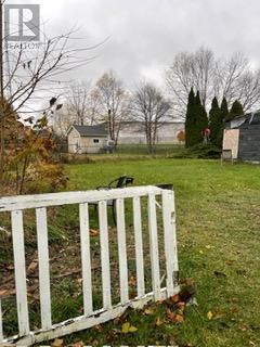 76 Fairview Drive, Brantford, Ontario N3R 2W9 - Photo 18 - X12520012