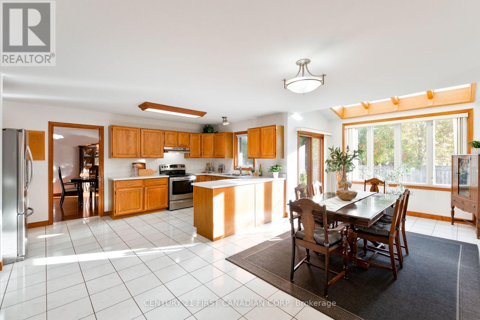 Photo 12 of 50 for 47 Carriage Hill Crescent