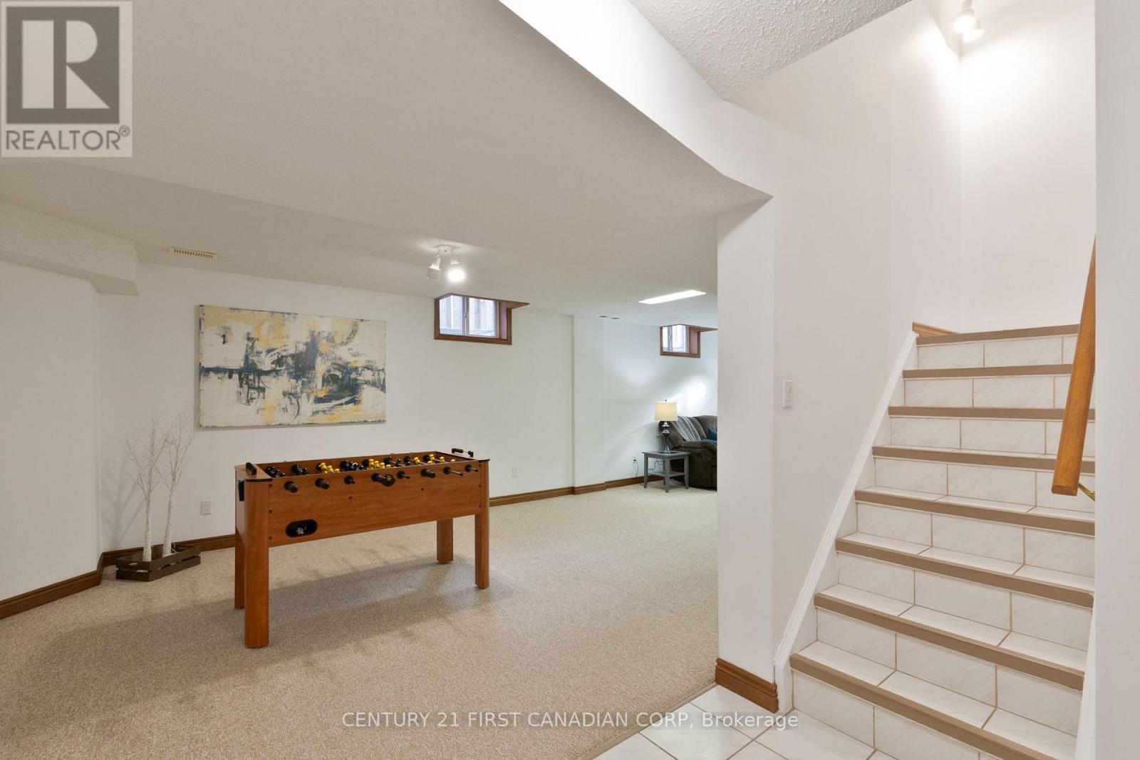 Photo 21 of 50 for 47 Carriage Hill Crescent