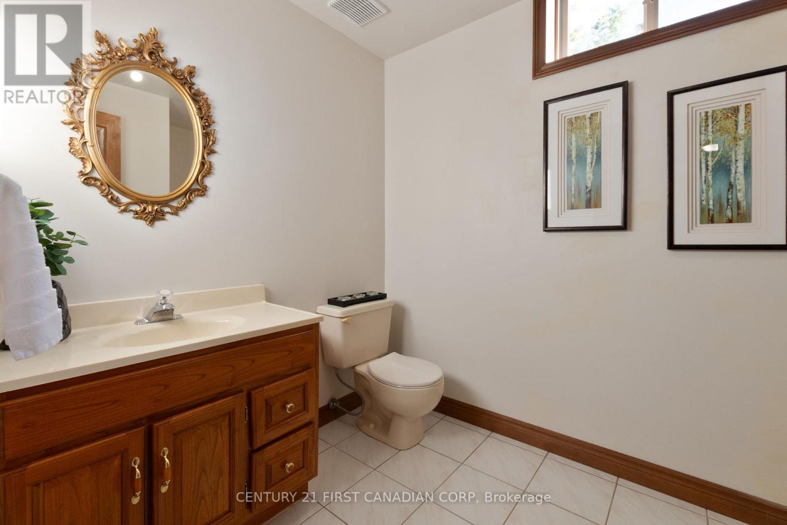 Photo 31 of 50 for 47 Carriage Hill Crescent