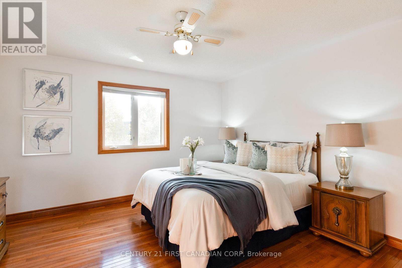 Photo 36 of 50 for 47 Carriage Hill Crescent