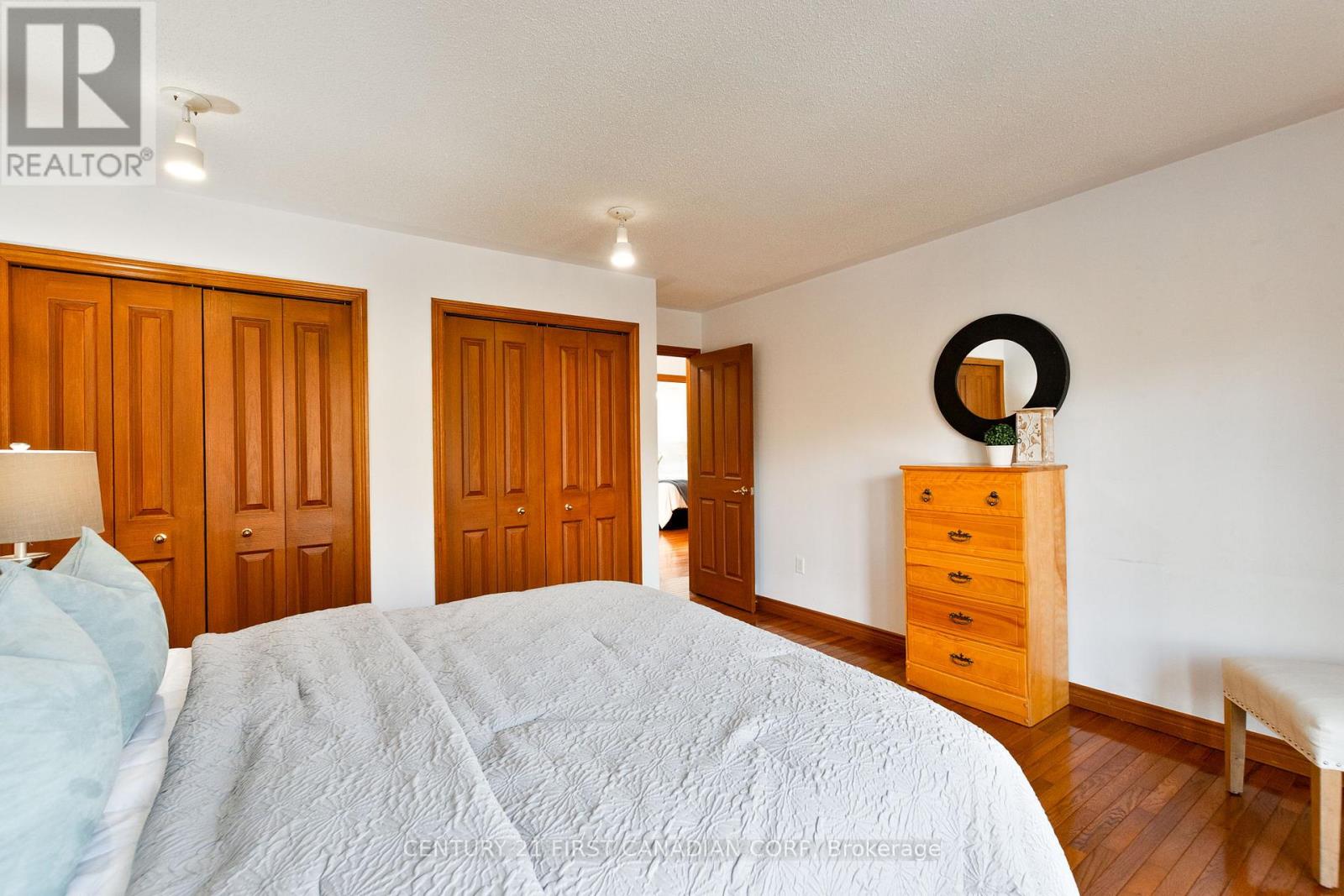 47 Carriage Hill Crescent, London North, Ontario N5X 3W8 - Photo 43 - X12522720