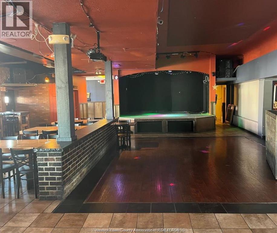 4715 Tecumseh Road, Windsor, Ontario N8R 1A1 - Photo 4 - 25028361