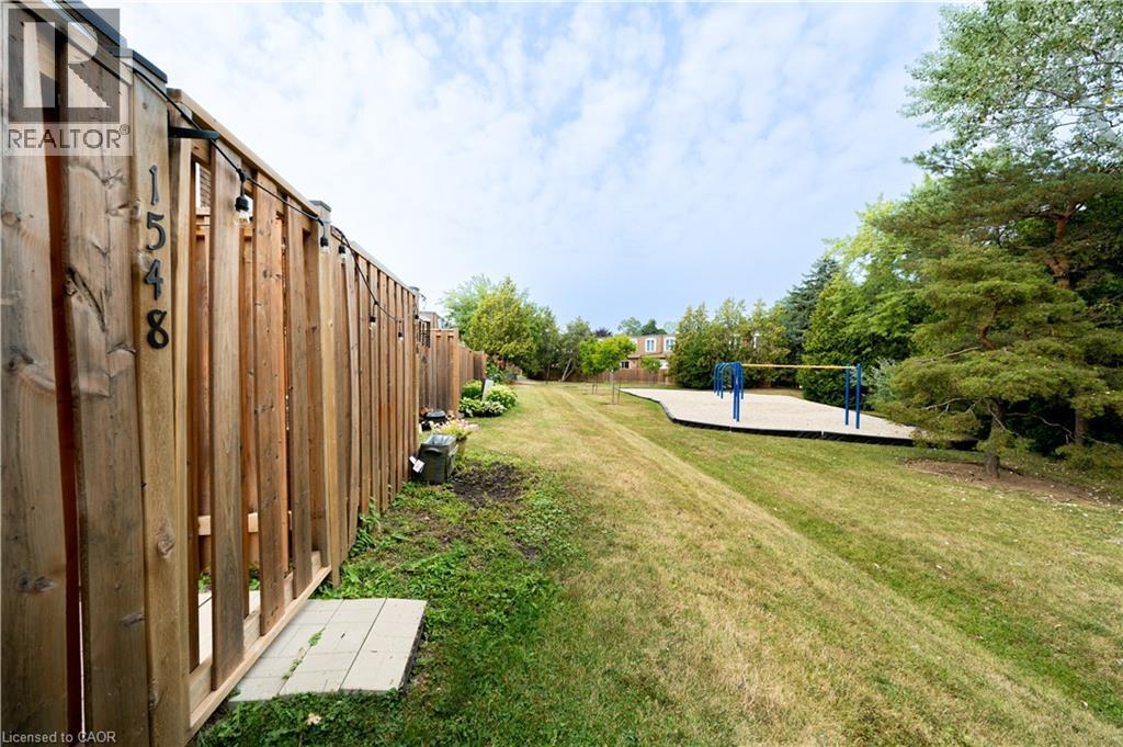 1548 Westminster Place, Burlington, Ontario  L7P 2B5 - Photo 39 - 40786693