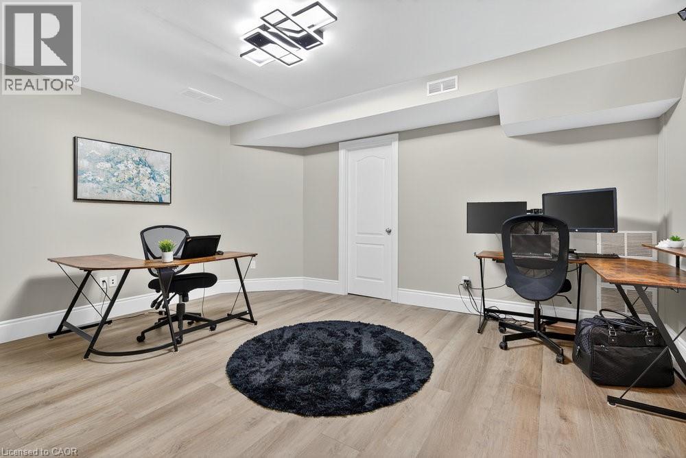 74 Green Mountain Road E, Stoney Creek, Ontario  L8J 2W4 - Photo 20 - 40786609