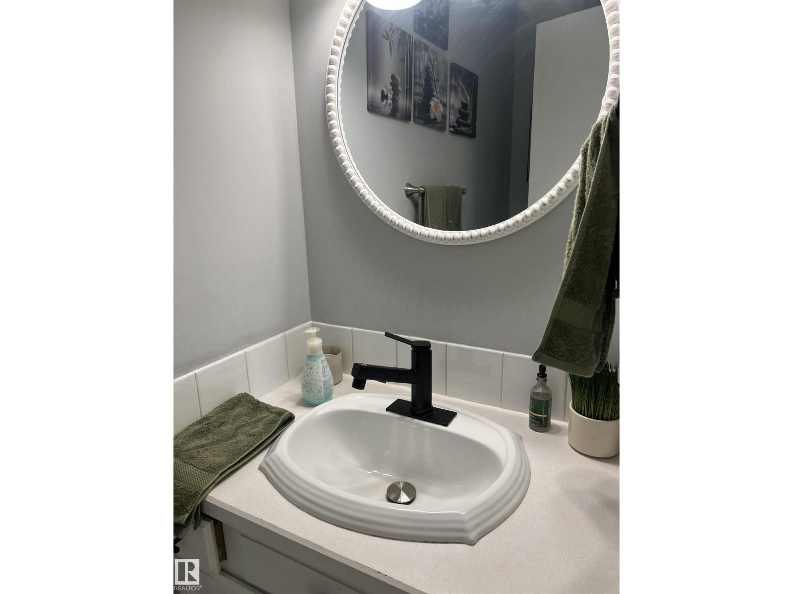 172 Callingwood Pl Nw, Edmonton, Alberta  T5T 2C6 - Photo 6 - E4464250