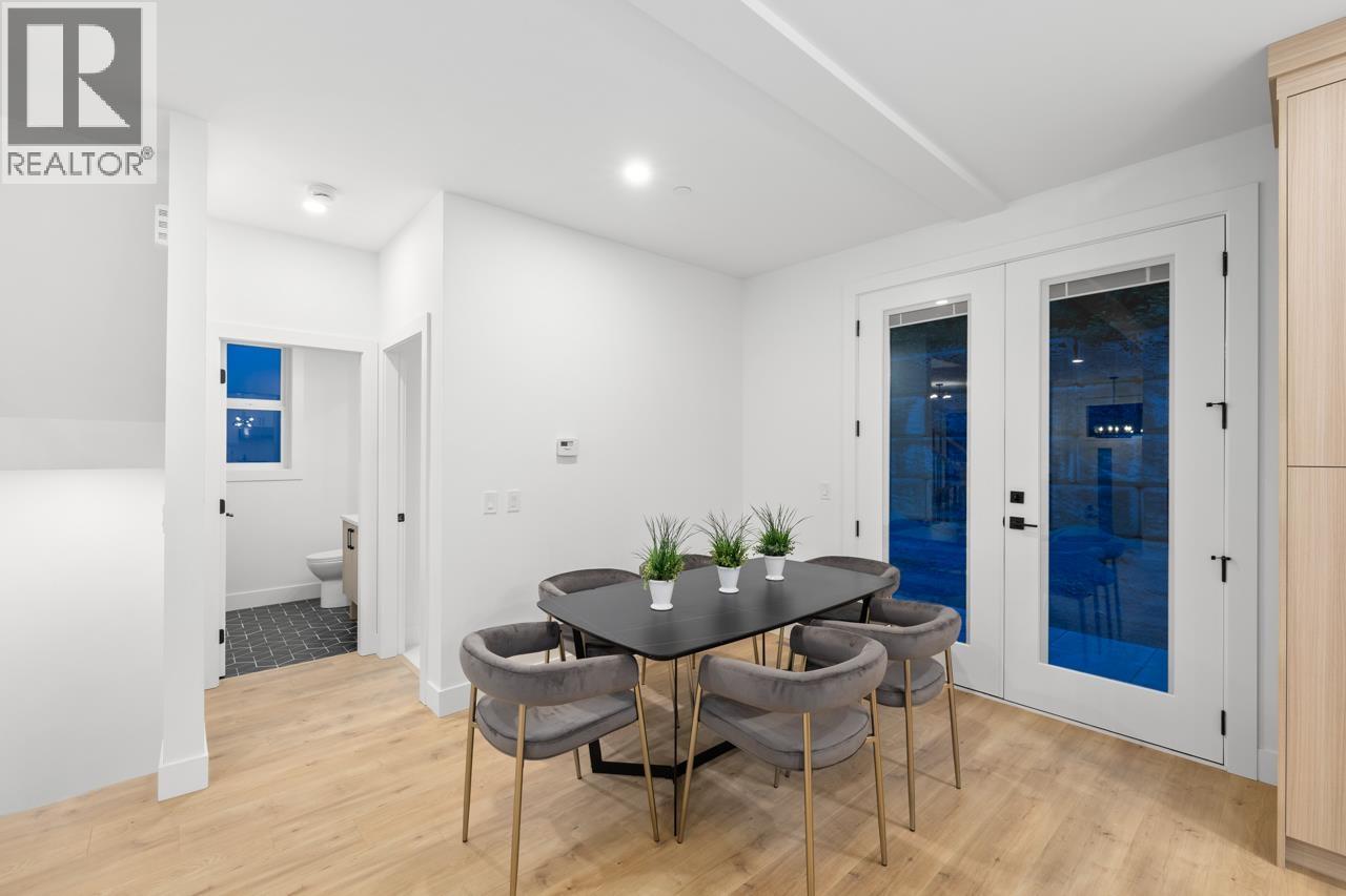 10490 Mcveety Street, Maple Ridge, British Columbia  V2W 0K3 - Photo 8 - R3065602