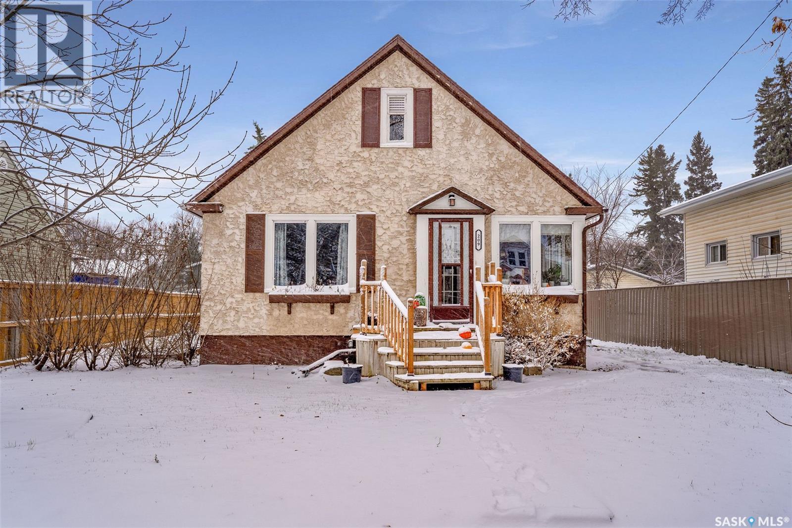 209 Stovel AVENUE E, melfort, Saskatchewan