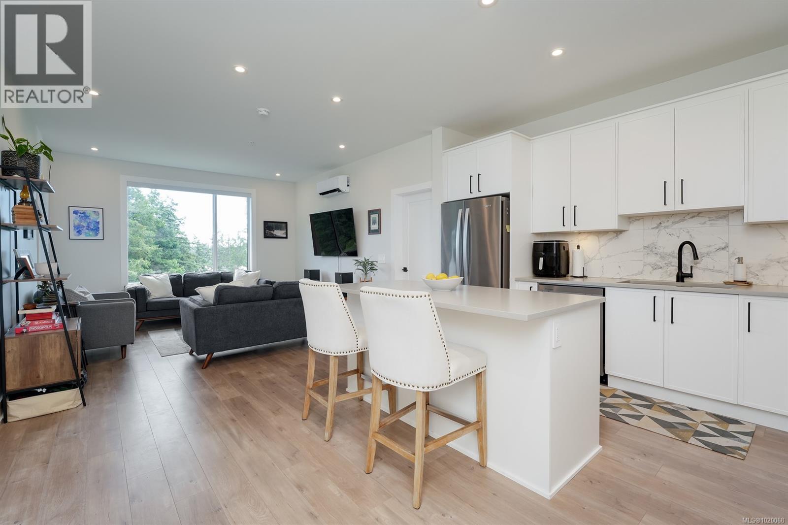 605 1361 Goldstream Ave, Langford, British Columbia V9B 2W2 - Photo 5 - 1020068