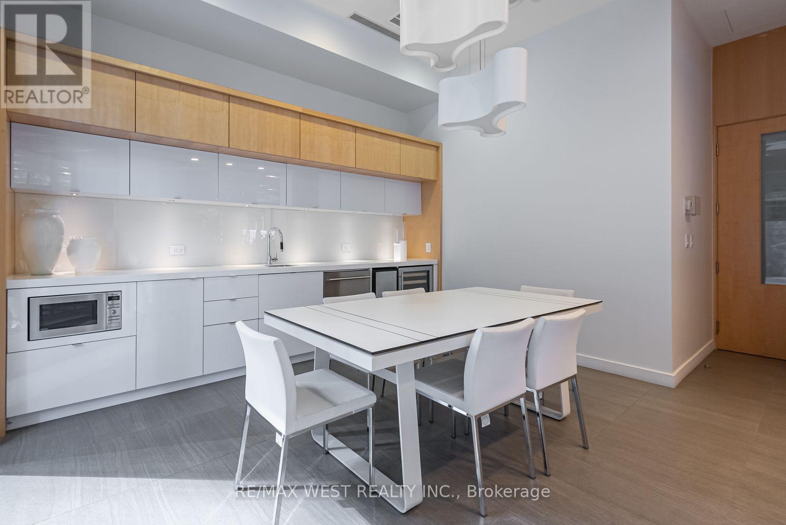 3011 - 45 Charles Street E, Toronto, Ontario  M4Y 1S2 - Photo 16 - C12413866