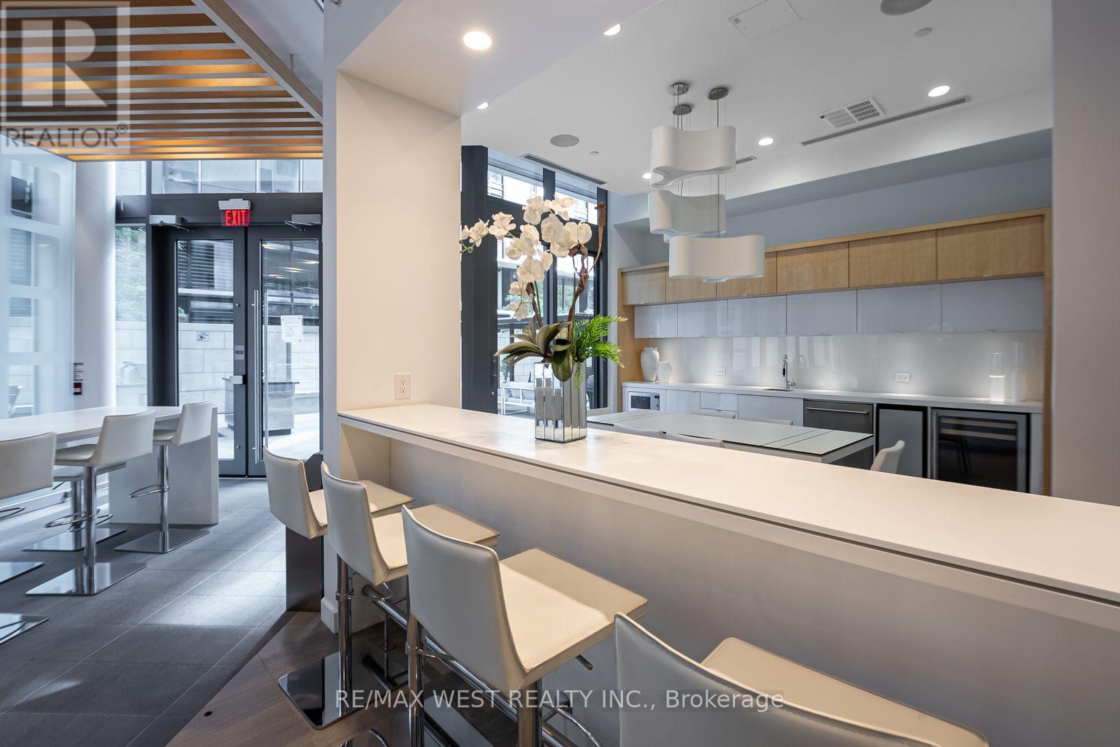 3011 - 45 Charles Street E, Toronto, Ontario  M4Y 1S2 - Photo 14 - C12413866