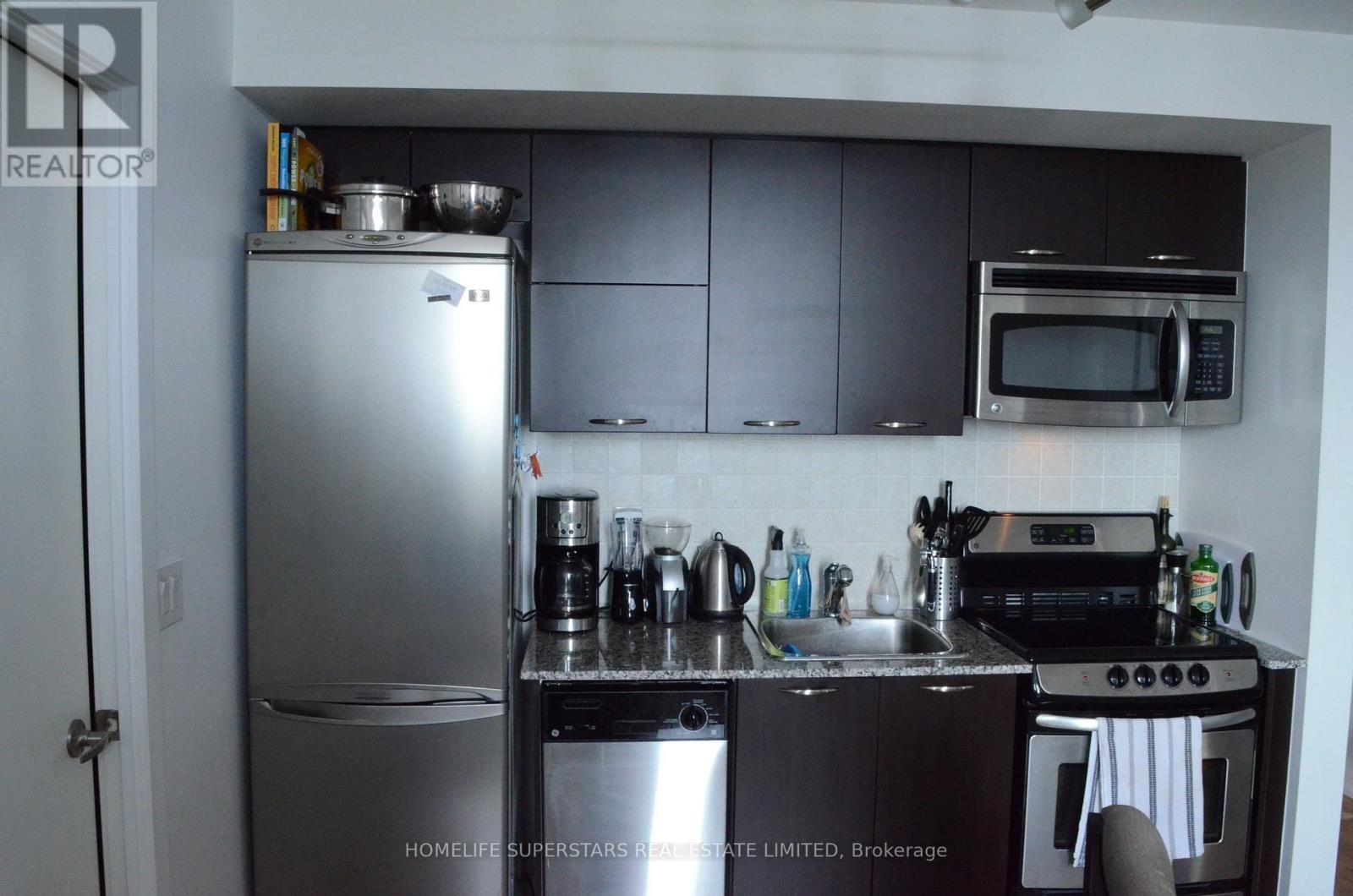 1716 - 38 Joe Shuster Way, Toronto, Ontario  M6K 0A5 - Photo 11 - C12523486