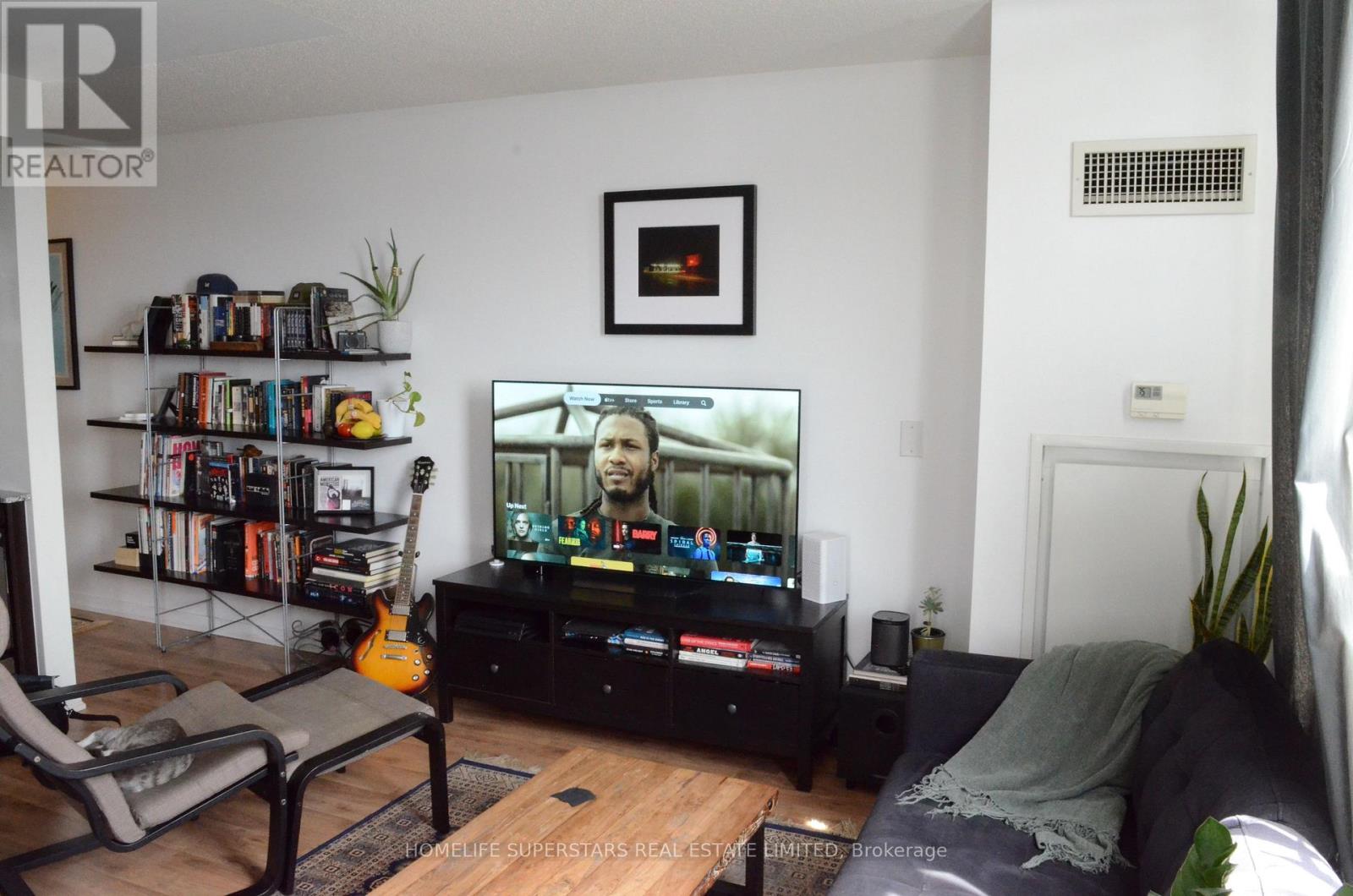 1716 - 38 Joe Shuster Way, Toronto, Ontario  M6K 0A5 - Photo 2 - C12523486