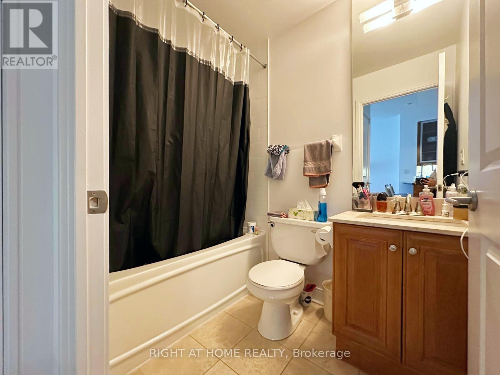 1904 - 18 Yorkville Avenue, Toronto, Ontario  M4W 3Y8 - Photo 15 - C12523514