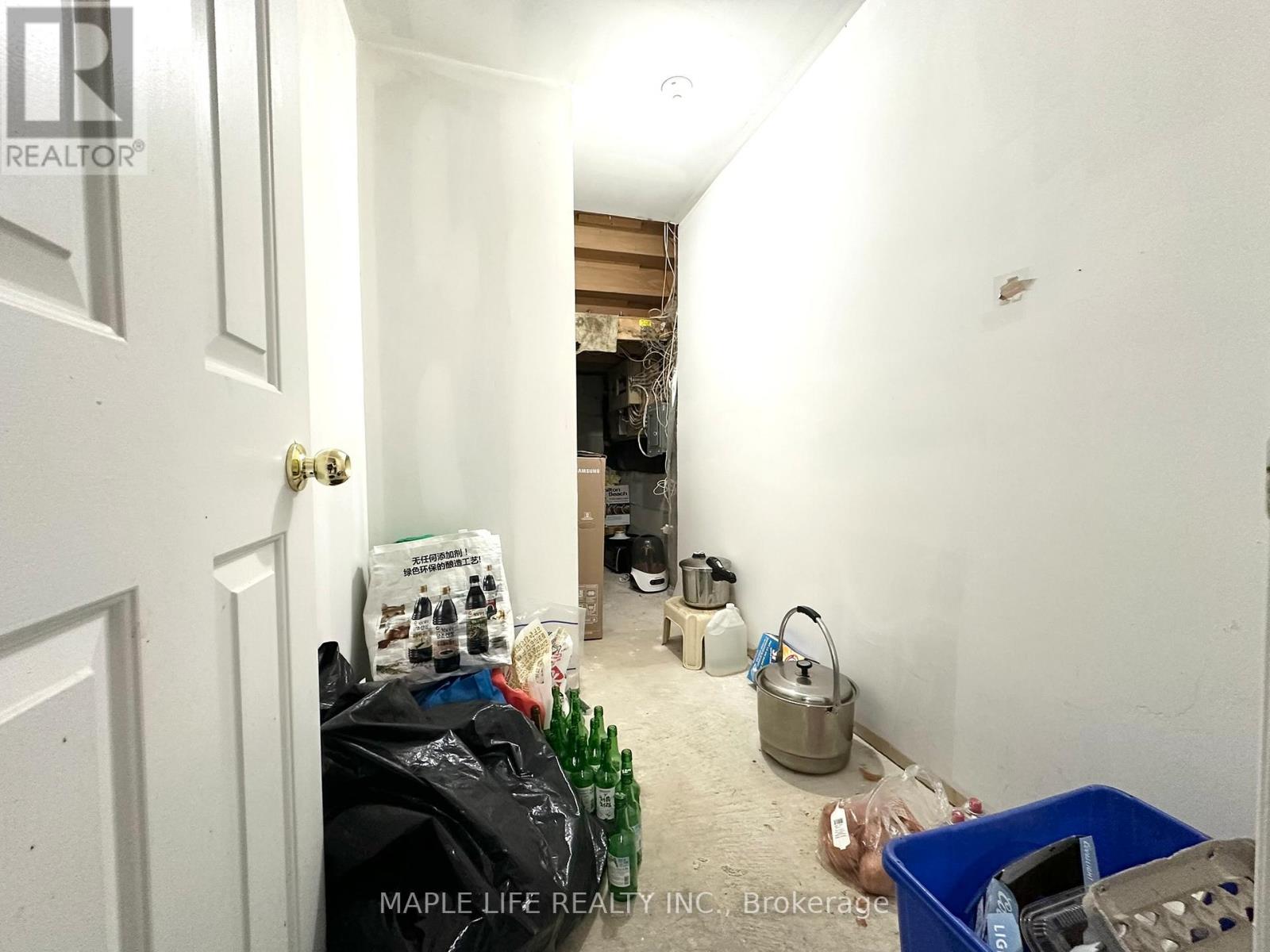 Bsmt - 68 Wedgewood Drive, Toronto, Ontario  M2M 2H5 - Photo 11 - C12523520