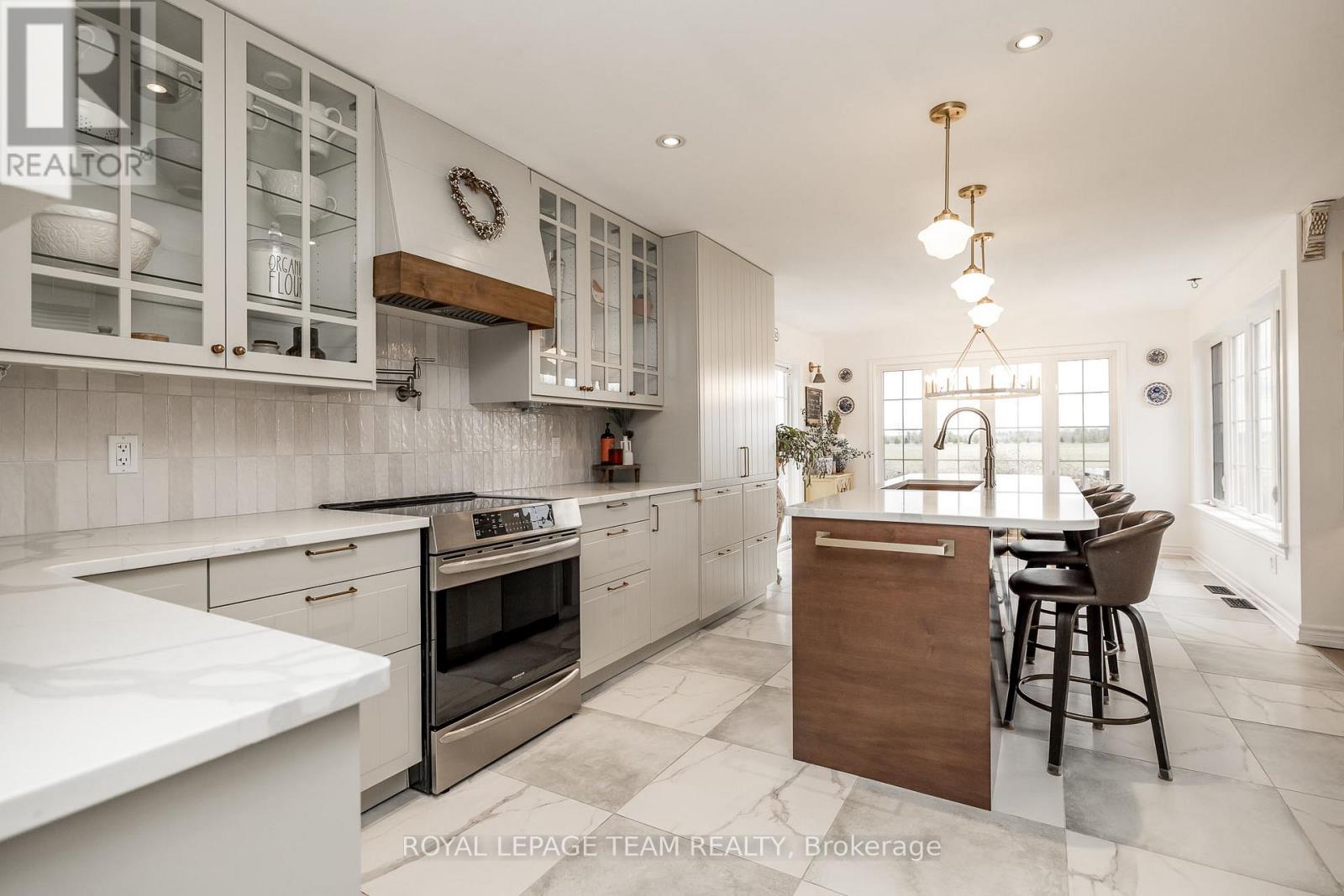 5910 Wood Duck Drive, Ottawa, Ontario K0A 2W0 - Photo 10 - X12521918