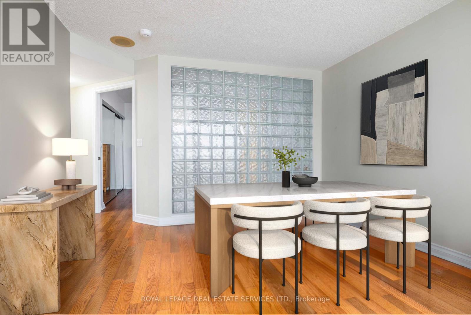 2104 - 1 Palace Pier Court, Toronto, Ontario  M8V 3W9 - Photo 5 - W12126078