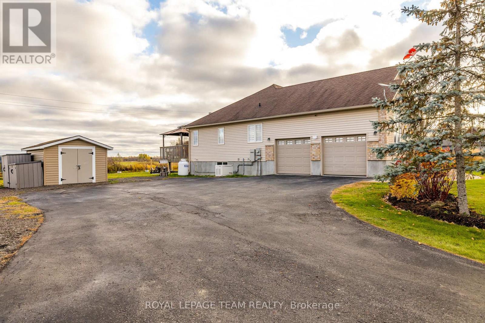 5910 Wood Duck Drive, Ottawa, Ontario K0A 2W0 - Photo 40 - X12521918