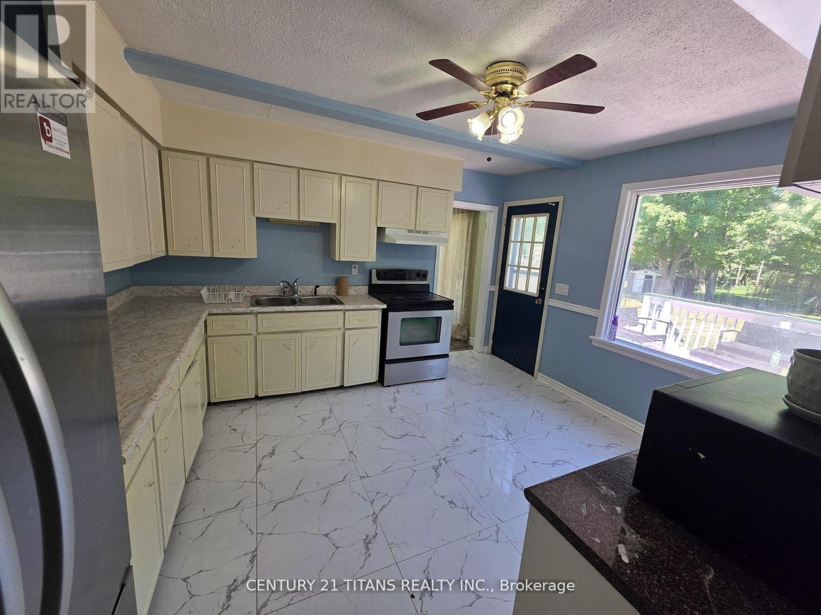 1604 Highway No. 2 Road, Clarington, Ontario  L1E 2R7 - Photo 8 - E12523468