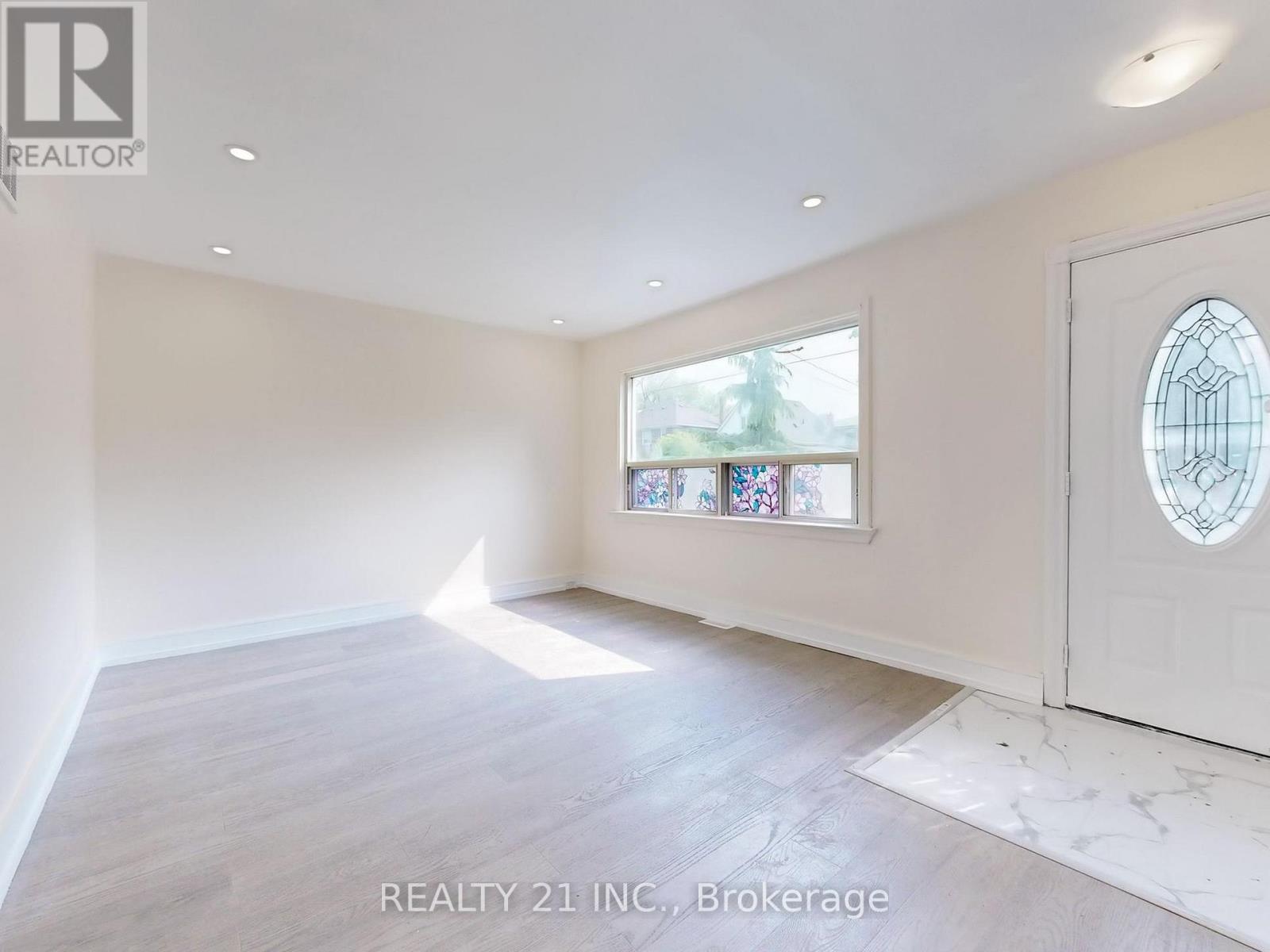 98 Natal Avenue, Toronto, Ontario  M1N 3V6 - Photo 4 - E12523564