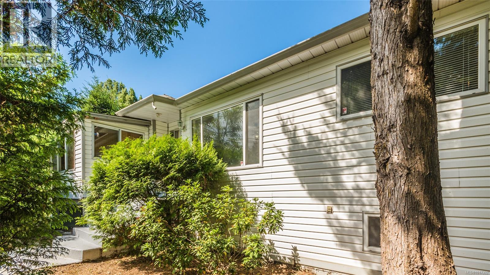 1250 Townsite Rd, Nanaimo, British Columbia  V9S 1M8 - Photo 4 - 1017392