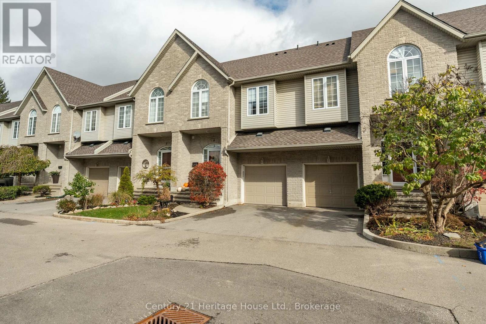 6 - 460 Woolwich Street, Waterloo, Ontario  N2K 4G8 - Photo 3 - X12523602