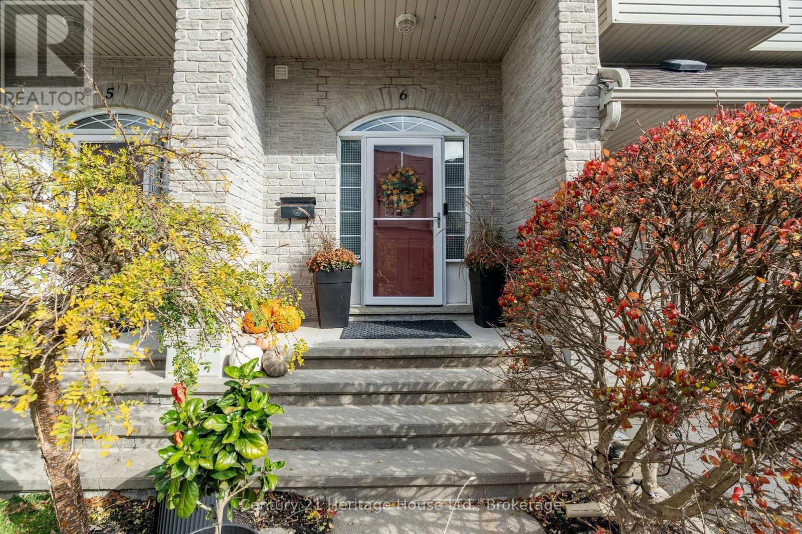 6 - 460 Woolwich Street, Waterloo, Ontario  N2K 4G8 - Photo 4 - X12523602