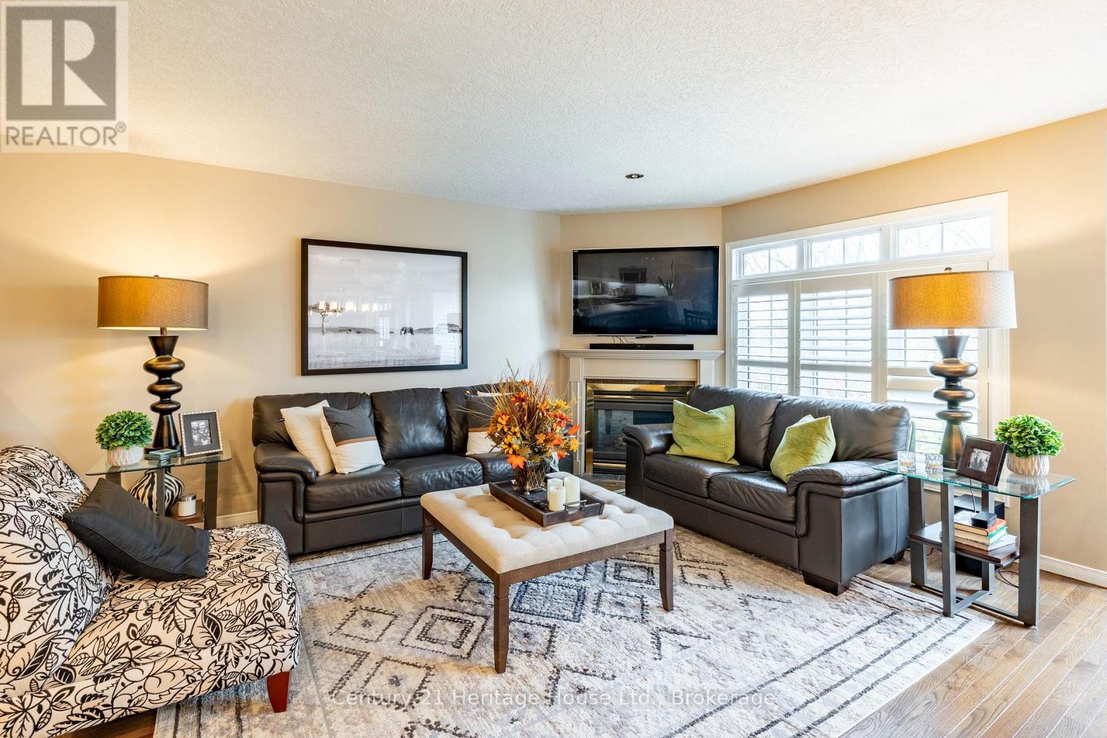 6 - 460 Woolwich Street, Waterloo, Ontario  N2K 4G8 - Photo 9 - X12523602