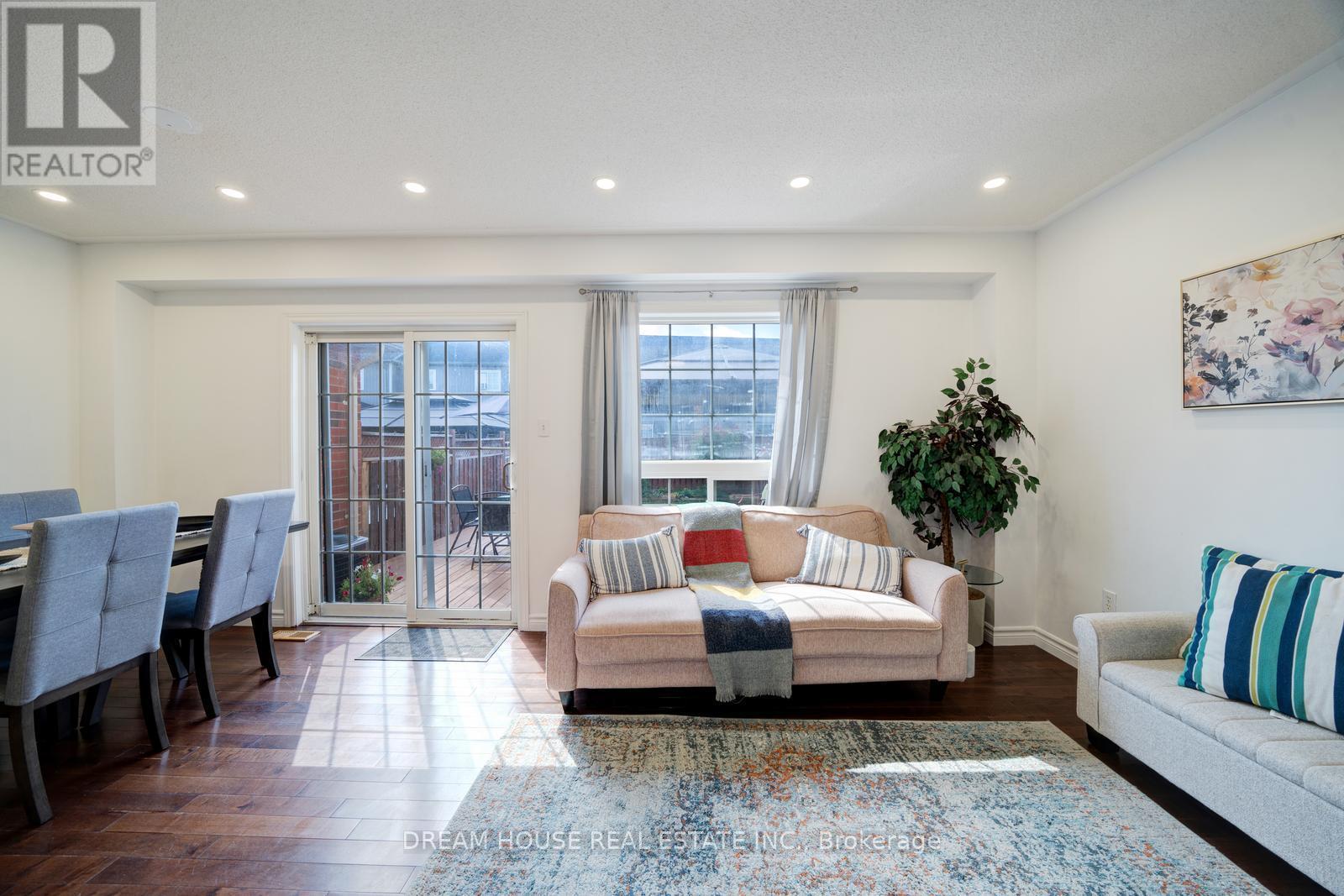 417 King Street E, East Gwillimbury (Mt Albert), Ontario  L0G 1M0 - Photo 8 - N12523462