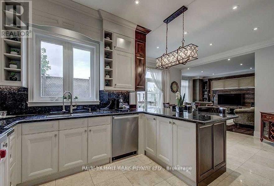 90 Grandview Avenue, Markham, Ontario  L3T 1H4 - Photo 24 - N12523472