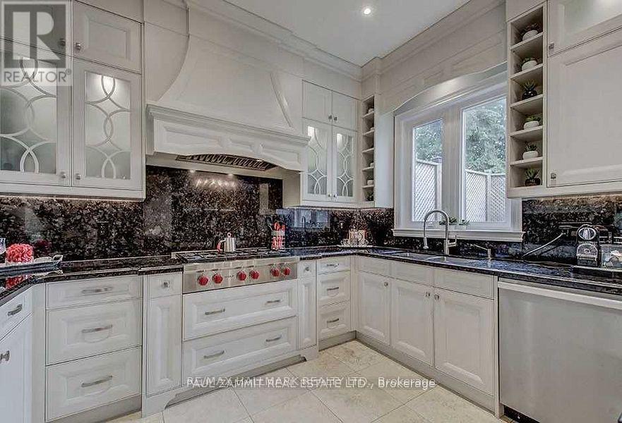 90 Grandview Avenue, Markham, Ontario  L3T 1H4 - Photo 8 - N12523472