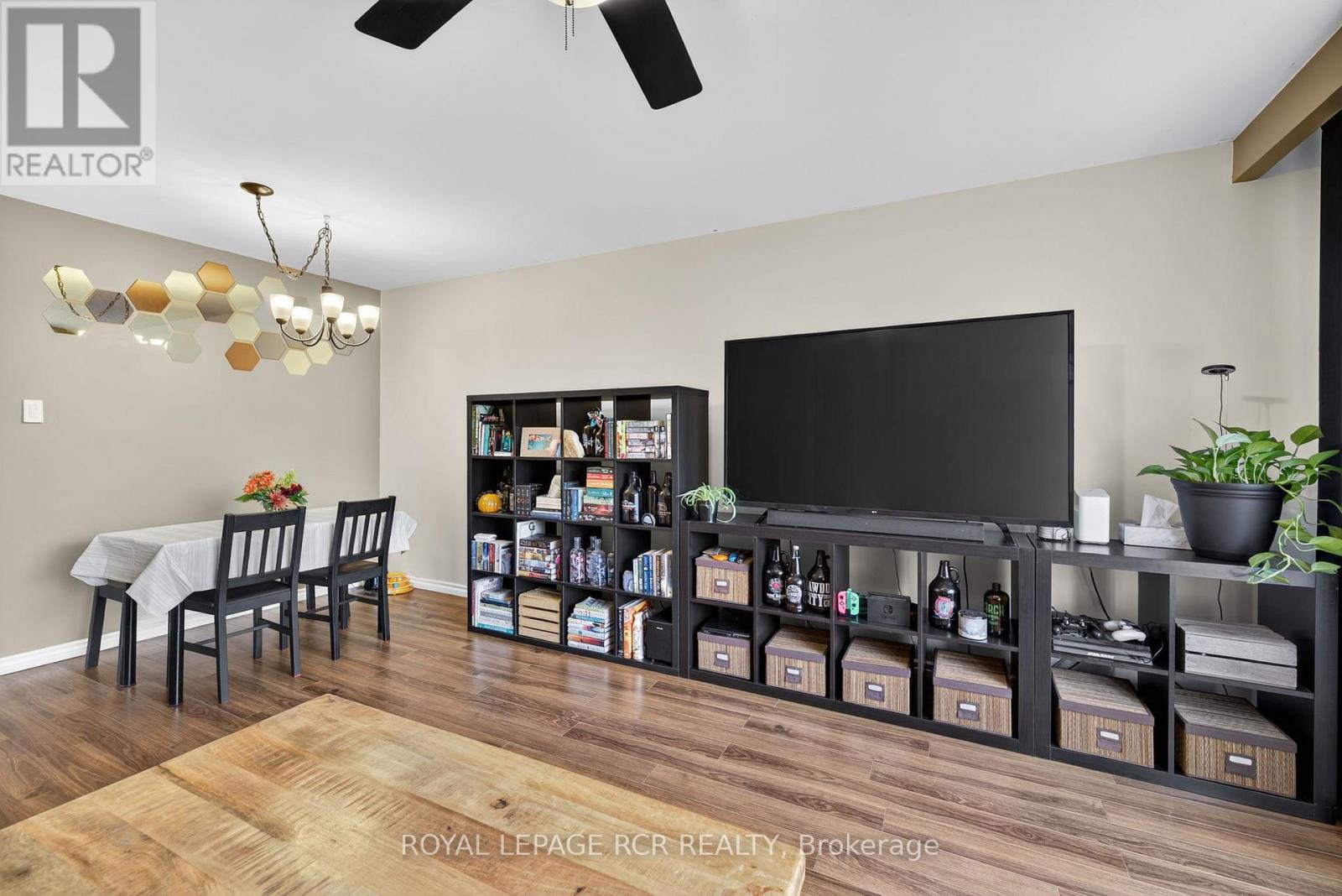 19 Alphonsus Court, New Tecumseth (Tottenham), Ontario  L0G 1W0 - Photo 8 - N12523536