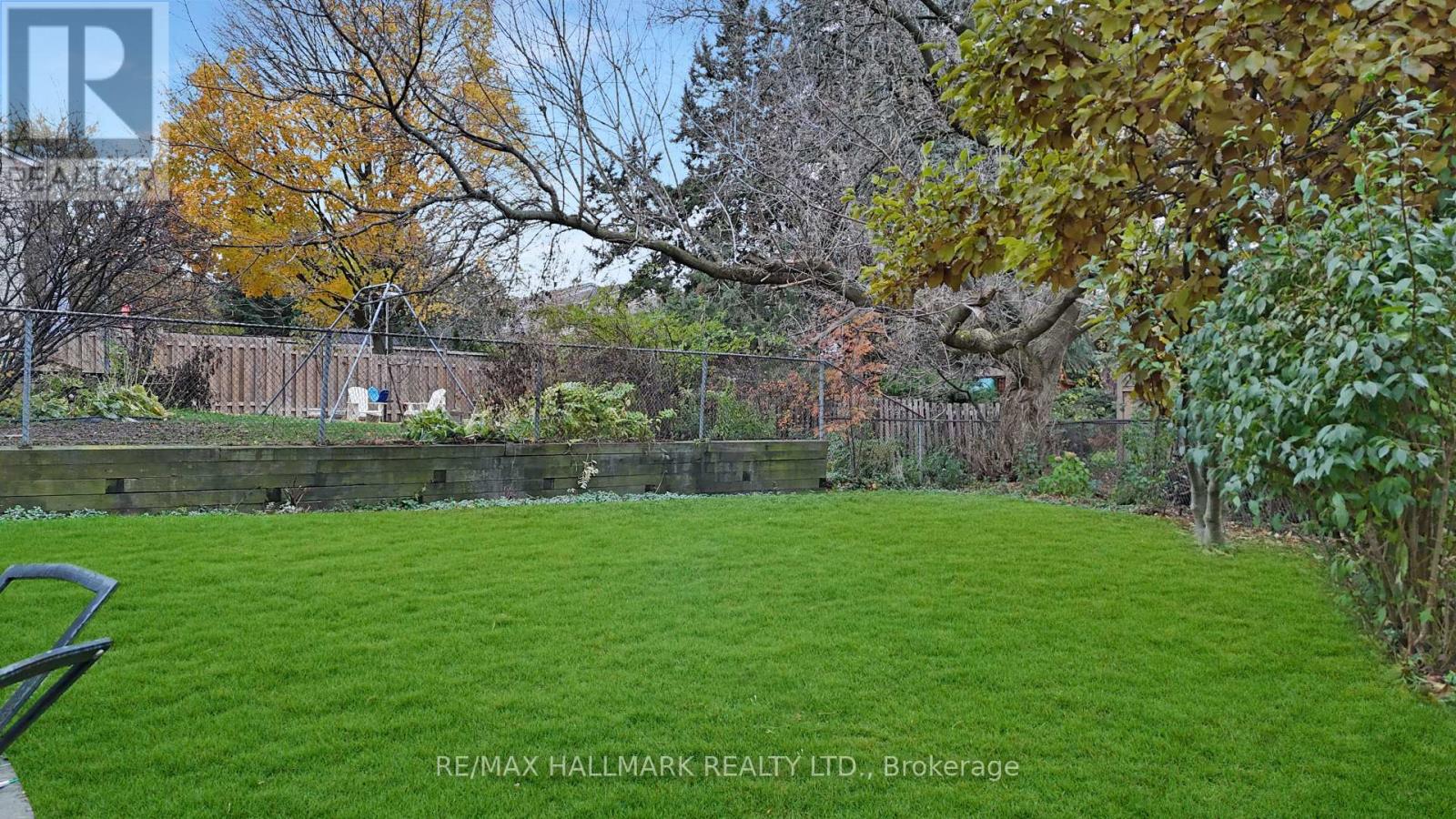 22 Avondale Crescent, Aurora, Ontario  L4G 3P6 - Photo 29 - N12523544