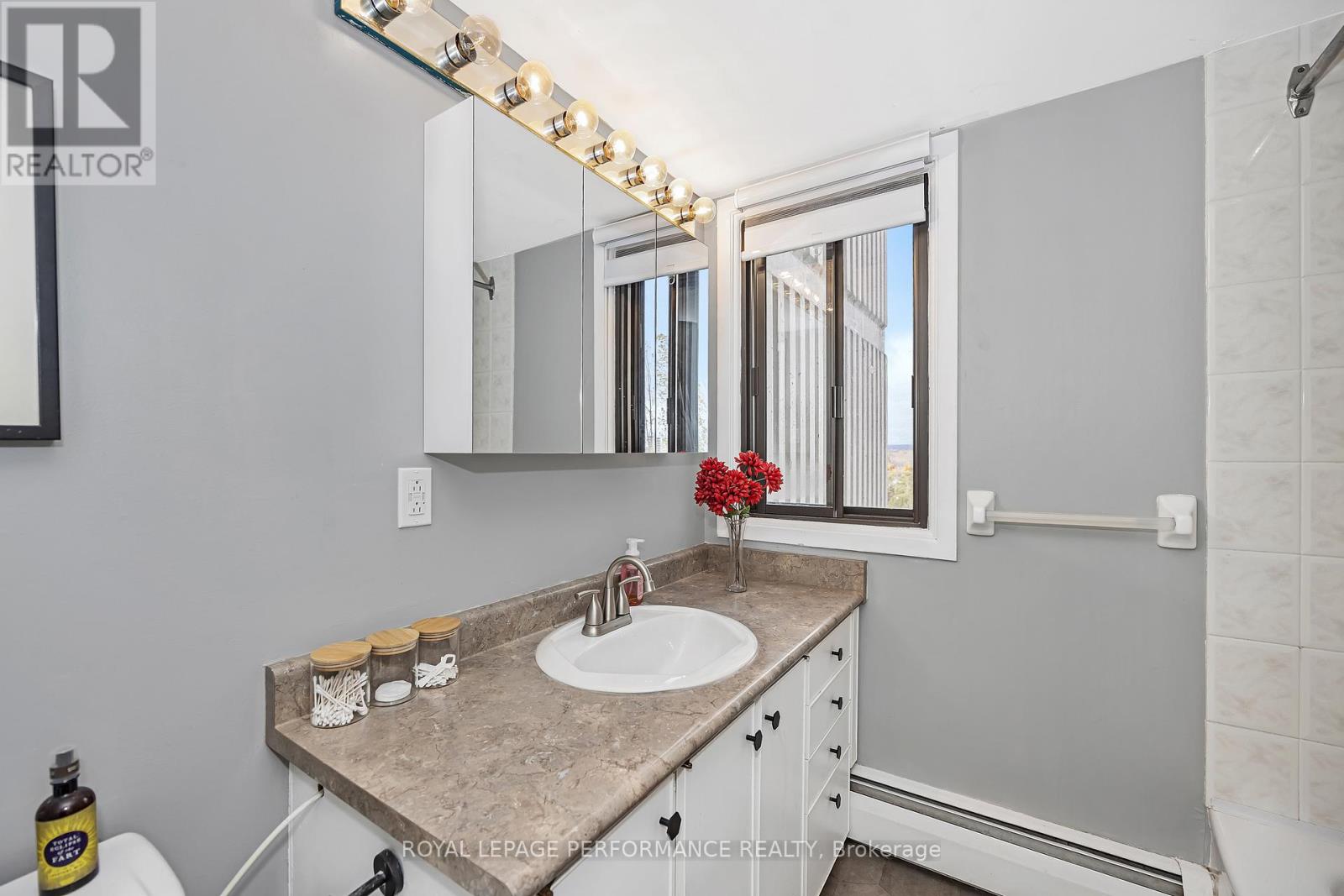 308 - 415 Greenview Avenue, Ottawa, Ontario K2B 8G5 - Photo 20 - X12523742