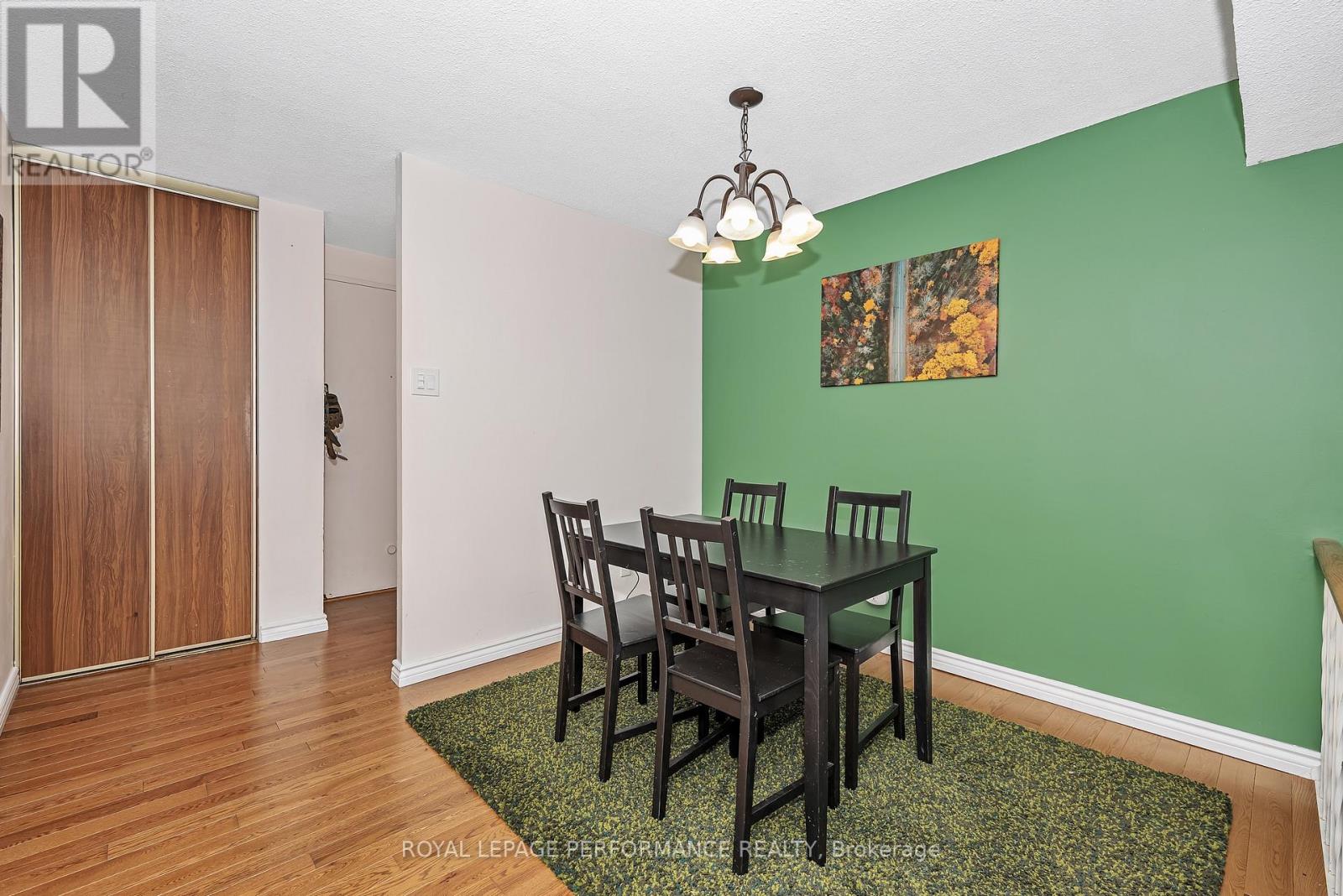 308 - 415 Greenview Avenue, Ottawa, Ontario K2B 8G5 - Photo 6 - X12523742