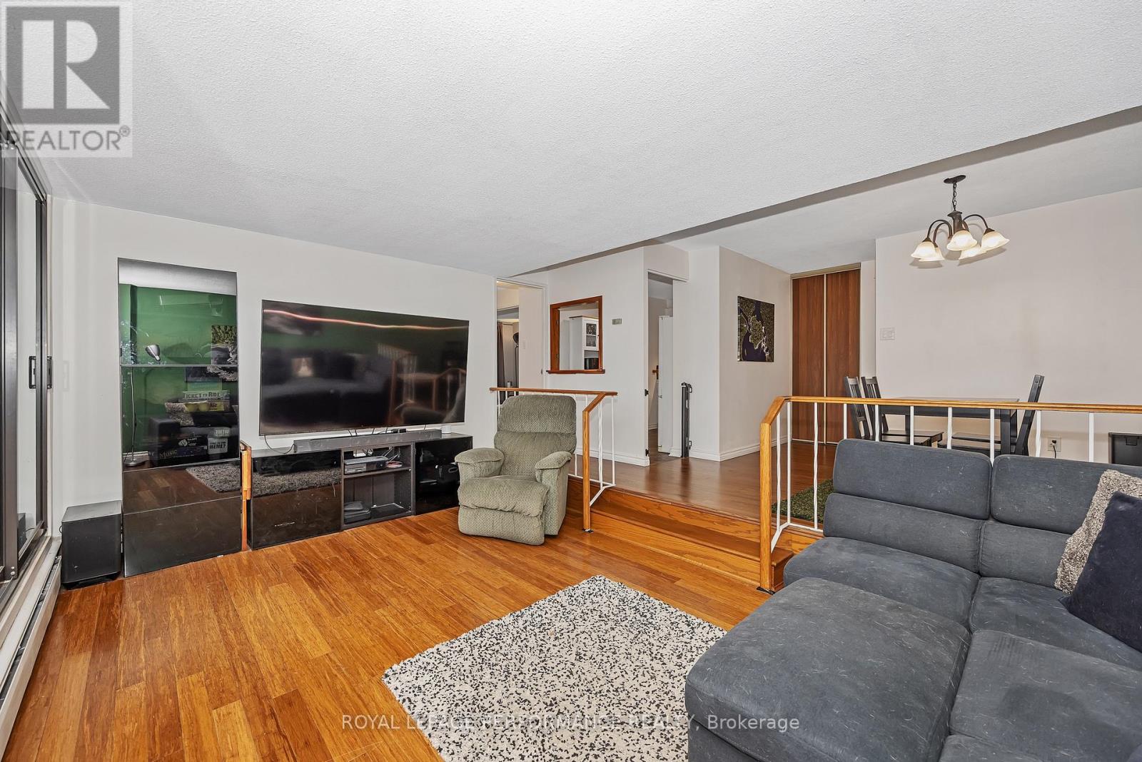 308 - 415 Greenview Avenue, Ottawa, Ontario K2B 8G5 - Photo 9 - X12523742