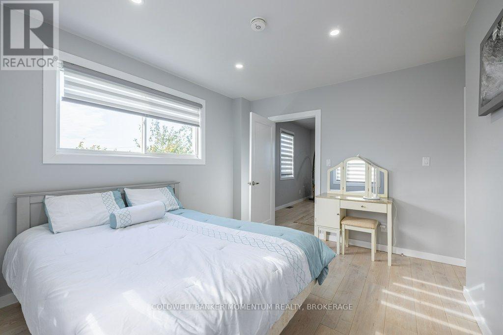 165 East West Line, Niagara-On-The-Lake (Lakeshore), Ontario  L0S 1J0 - Photo 11 - X12523684