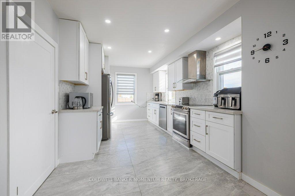 165 East West Line, Niagara-On-The-Lake (Lakeshore), Ontario  L0S 1J0 - Photo 5 - X12523684