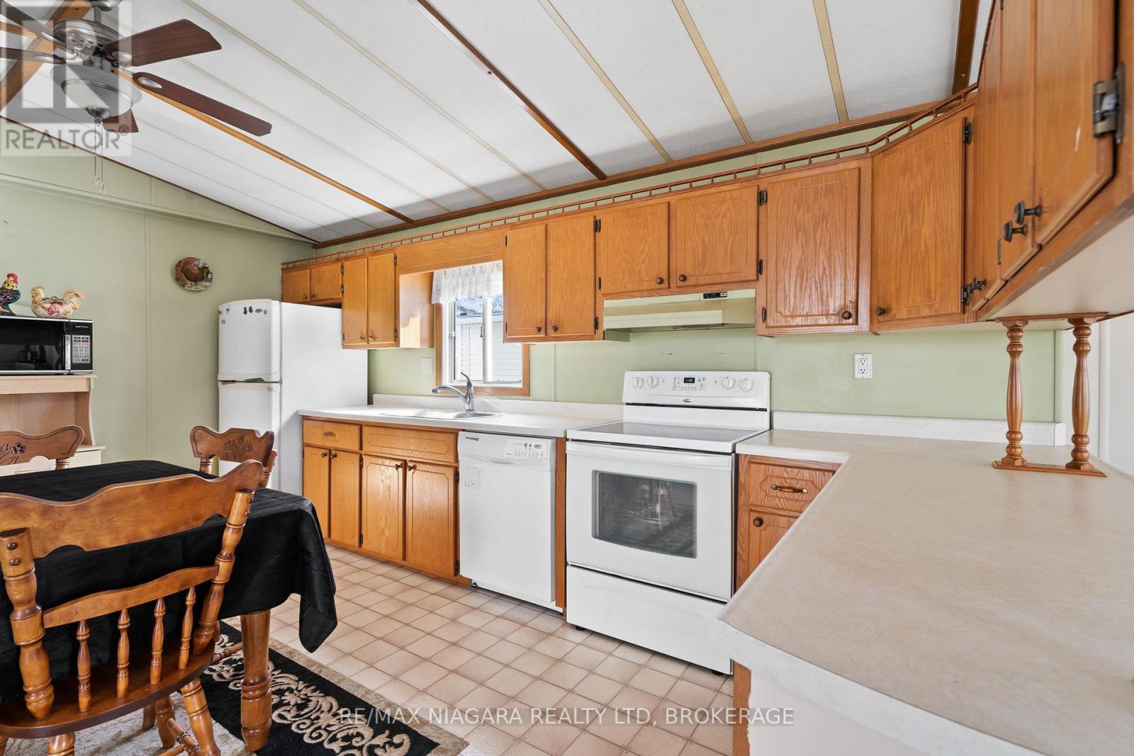 52 - 3033 Townline Road, Fort Erie, Ontario  L0R 1S0 - Photo 8 - X12523716