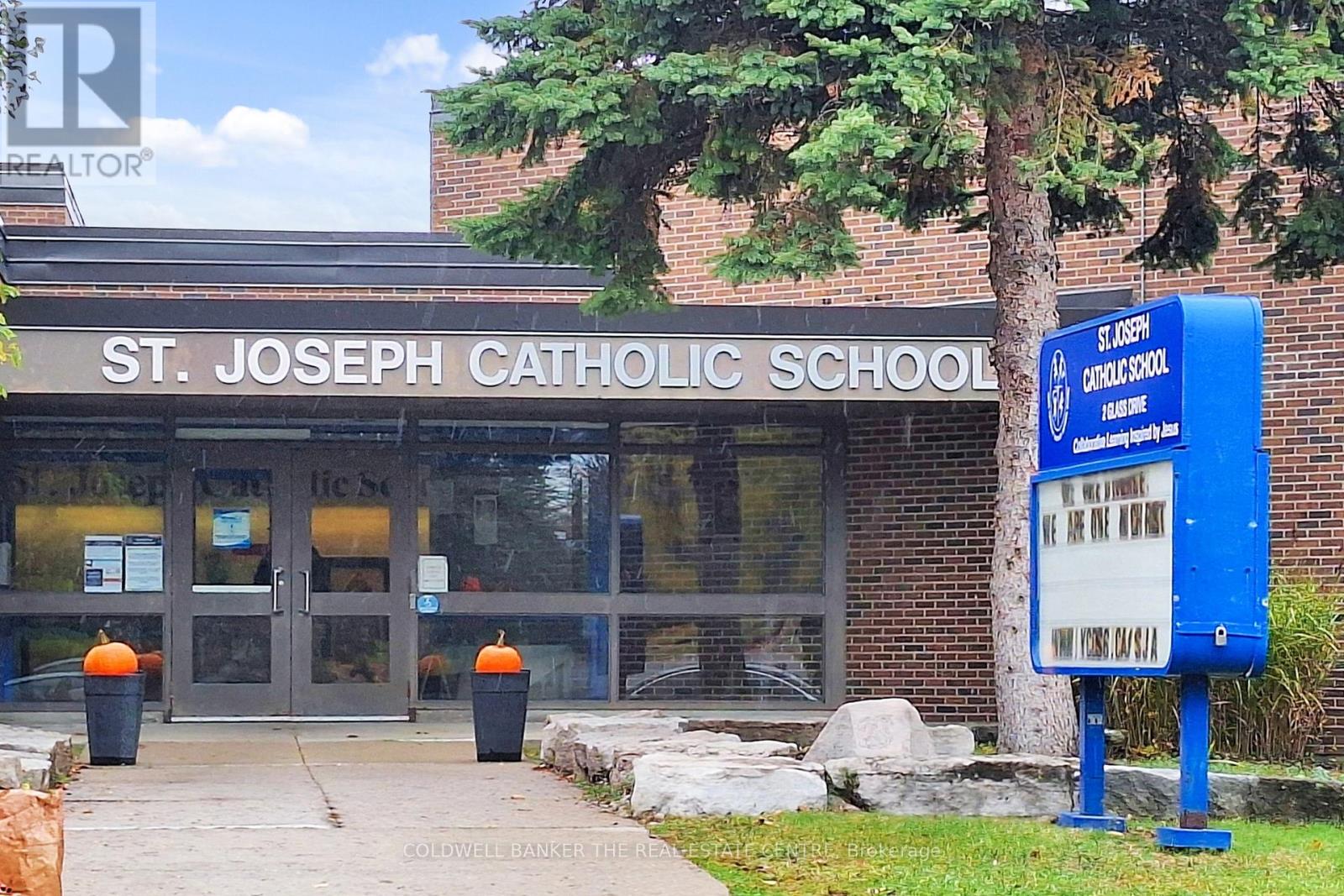 21 Glass Drive, Aurora, Ontario  L4G 2E5 - Photo 19 - N12520278