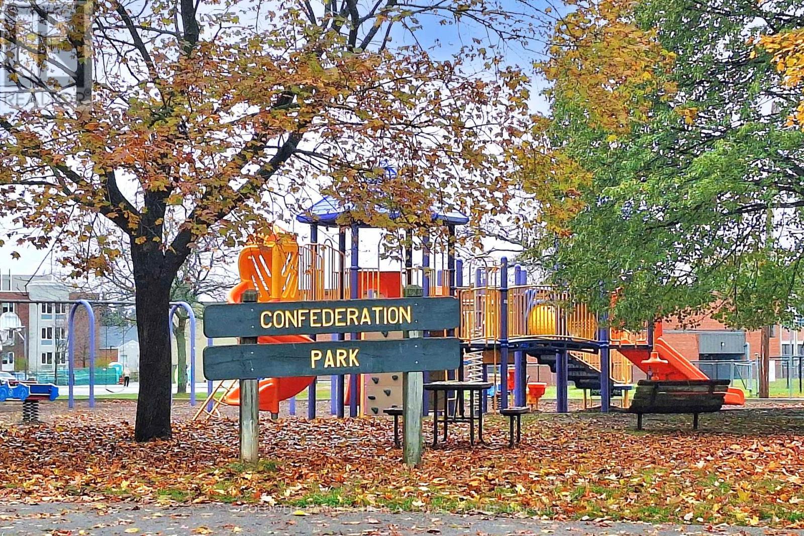 21 Glass Drive, Aurora, Ontario  L4G 2E5 - Photo 18 - N12520278