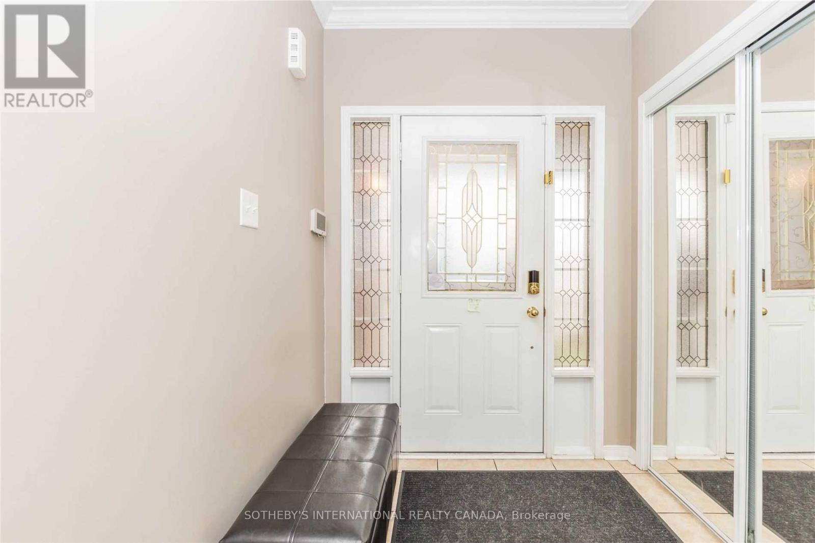 20 Tanasi Road, Brampton, Ontario  L6X 0K4 - Photo 5 - W12523496