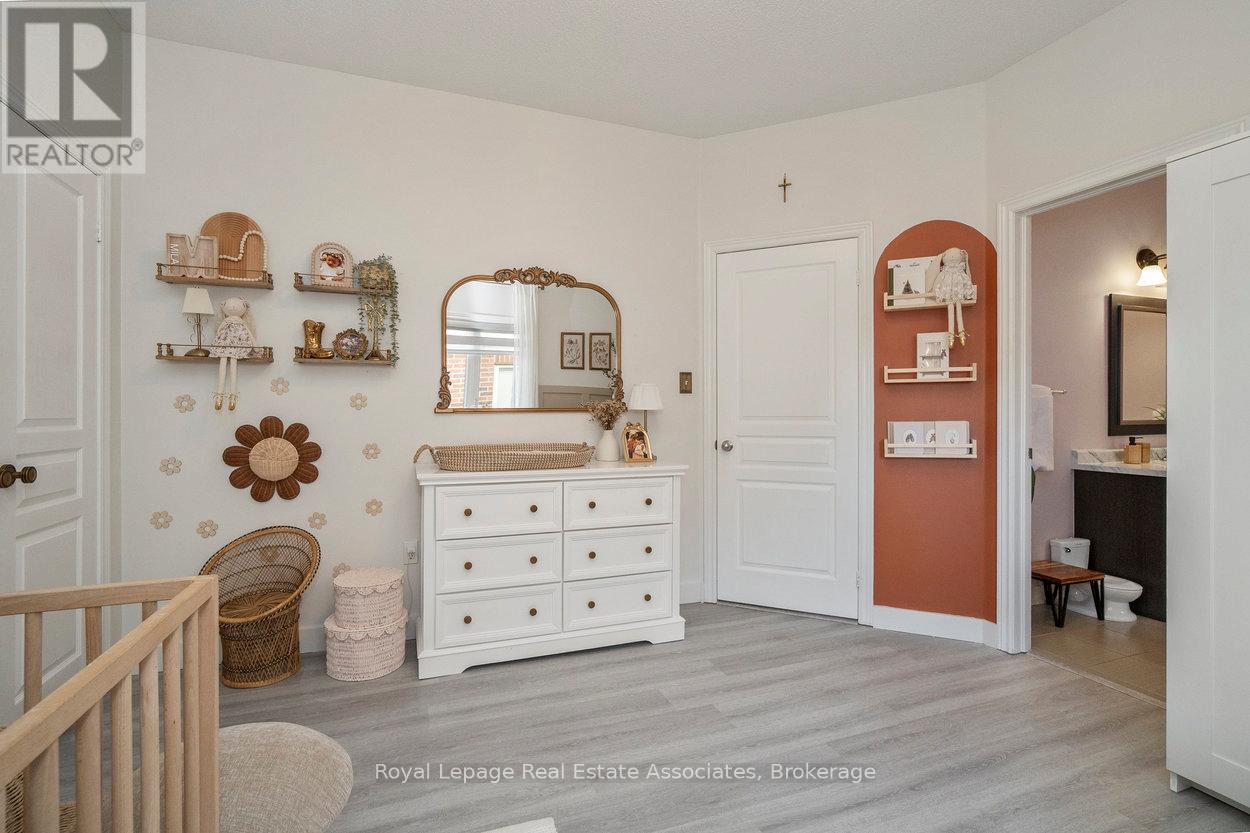 30 Danfield Court, Brampton, Ontario  L6Y 2X9 - Photo 32 - W12523516