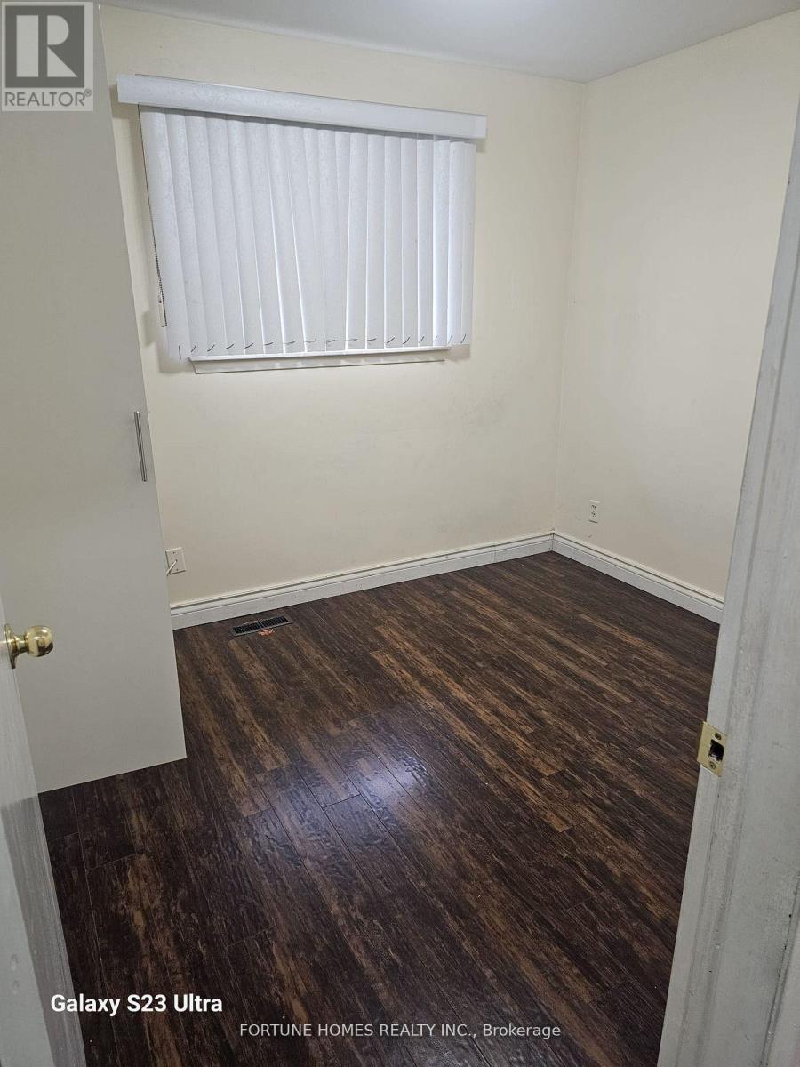 3136 Morning Star Drive, Mississauga, Ontario  L4T 1X4 - Photo 7 - W12523518